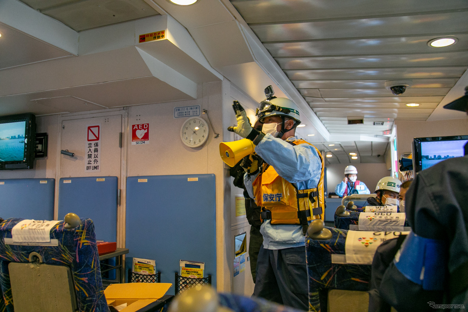 水中障害物との衝突に対する高速ジェット船の各種訓練