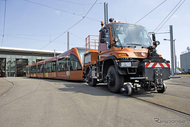 世界のはたらくじどうしゃ写真蔵…勤労感謝の日　力持ちのカーゴ