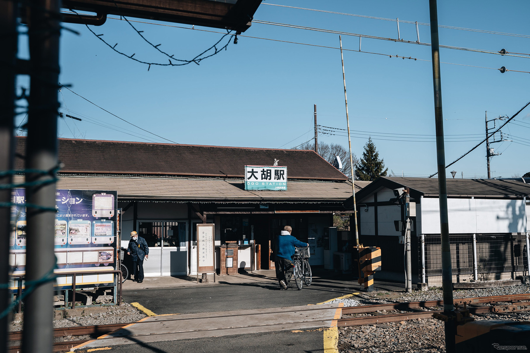 大胡駅で自転車といっしょに降りる人