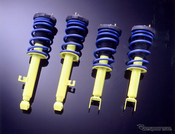 『RX-7』の戦闘力をさらに引き出すチューニングアイテム……マツダスピードから