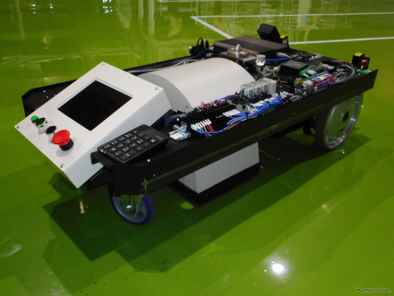組み立て型タフネスAGV：COW-el （参考出品）