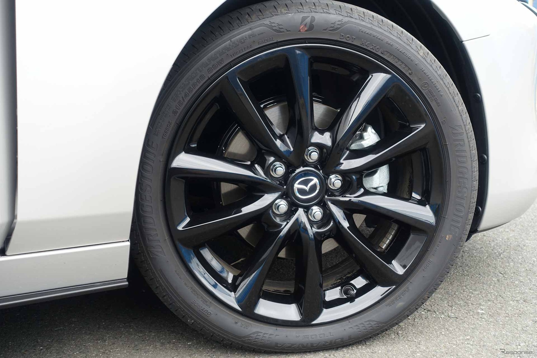 マツダ3 e-SKYACTIV X MT車