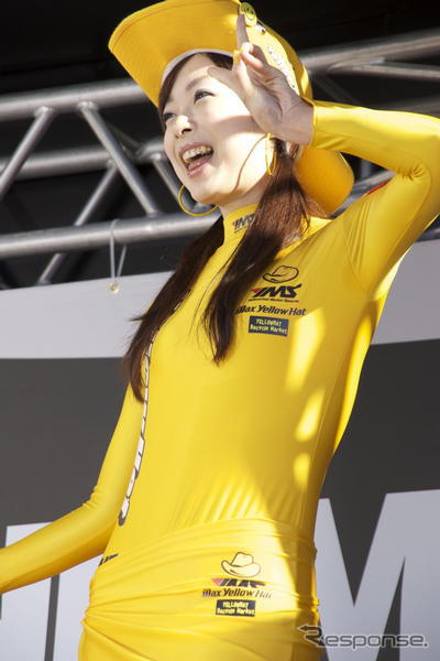 【NISMOフェスティバル08】レースクイーン写真蔵…イエローハットYMSレディ