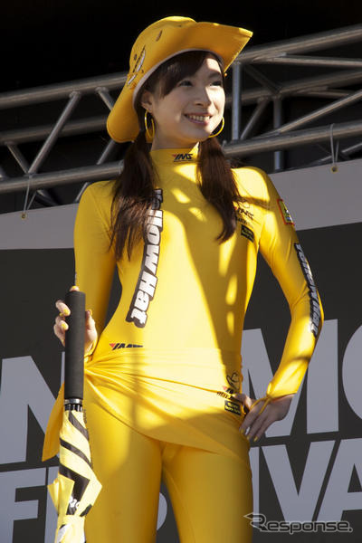 【NISMOフェスティバル08】レースクイーン写真蔵…イエローハットYMSレディ