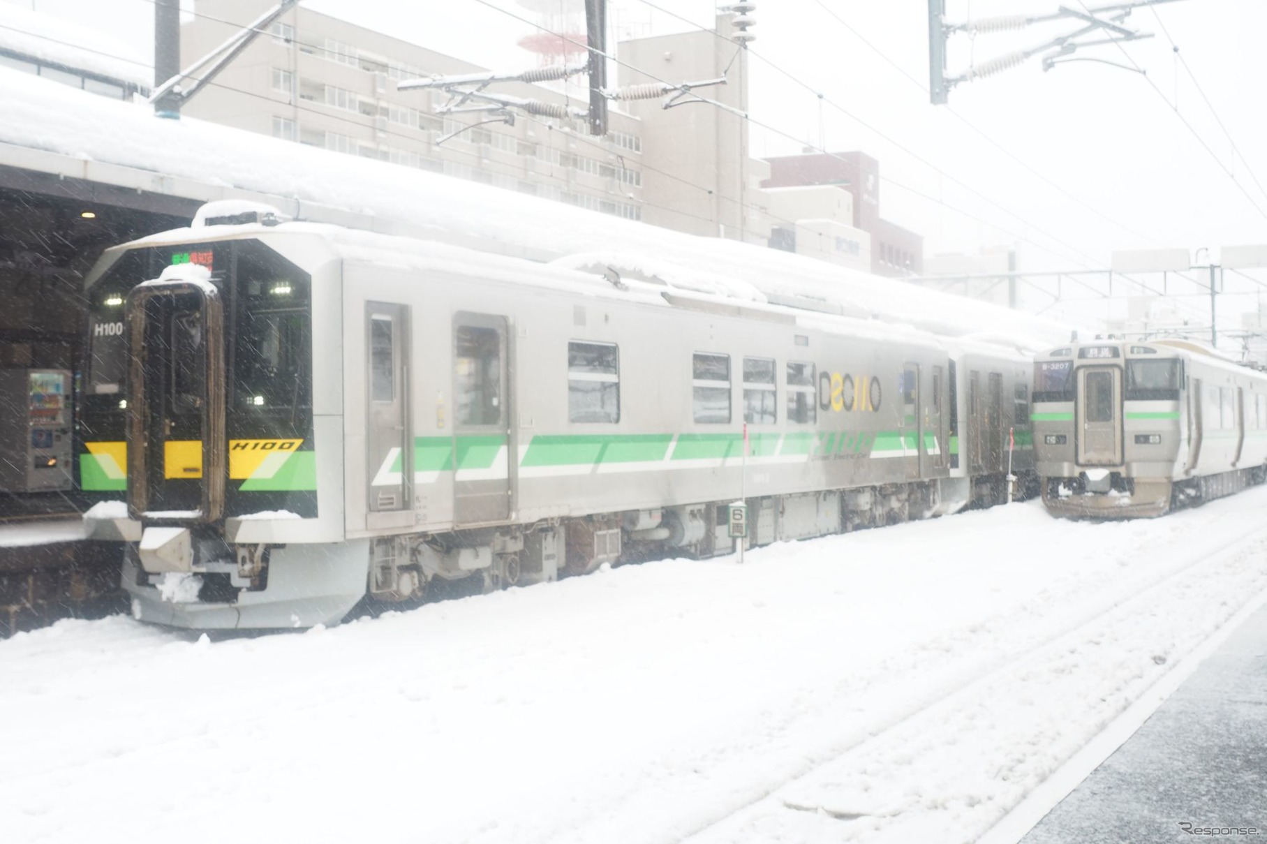 2021年度第3四半期では14両が増備されたH100形。2022年1月12日、函館本線小樽駅。