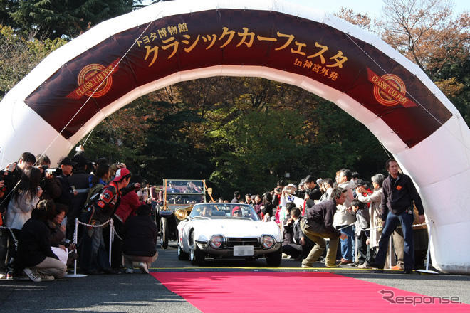 クラシックカーフェスタ…100年前の車が東京を走った