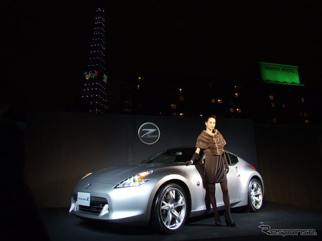 【日産 フェアレディZ 新型発表】写真蔵…東京タワーとりょうと