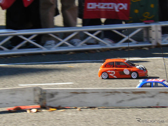 【NISMOフェスティバル08】京商ラジコンカー対決にレスポンス参戦！