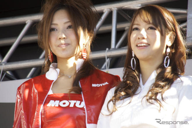 【NISMOフェスティバル08】レースクイーン写真蔵…MOTUL＆AUTECH