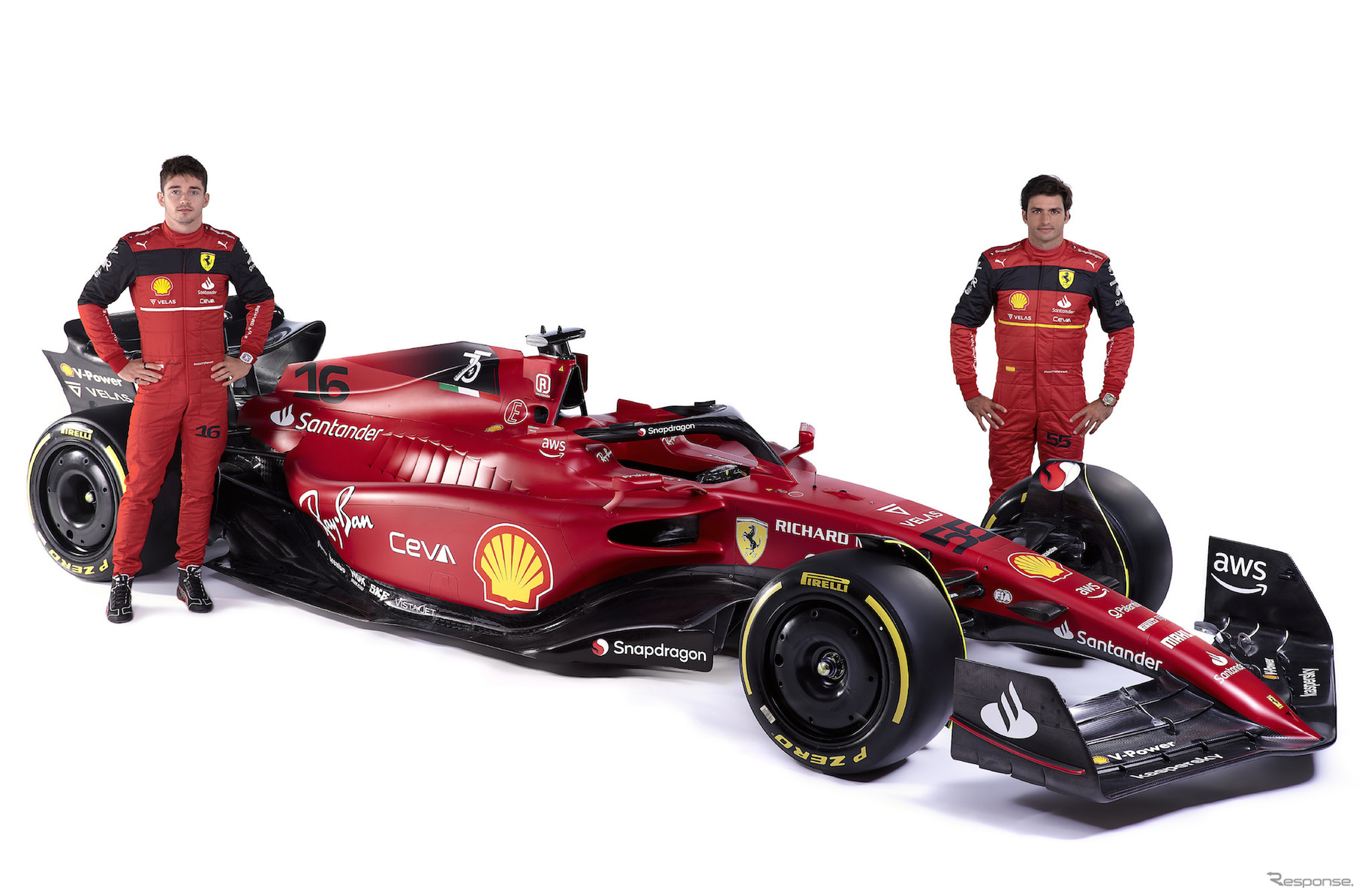 フェラーリF1-75（発表画像 with ドライバーコンビ）