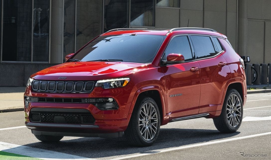 ジープ・コンパス の「REDコンパス・エディション」