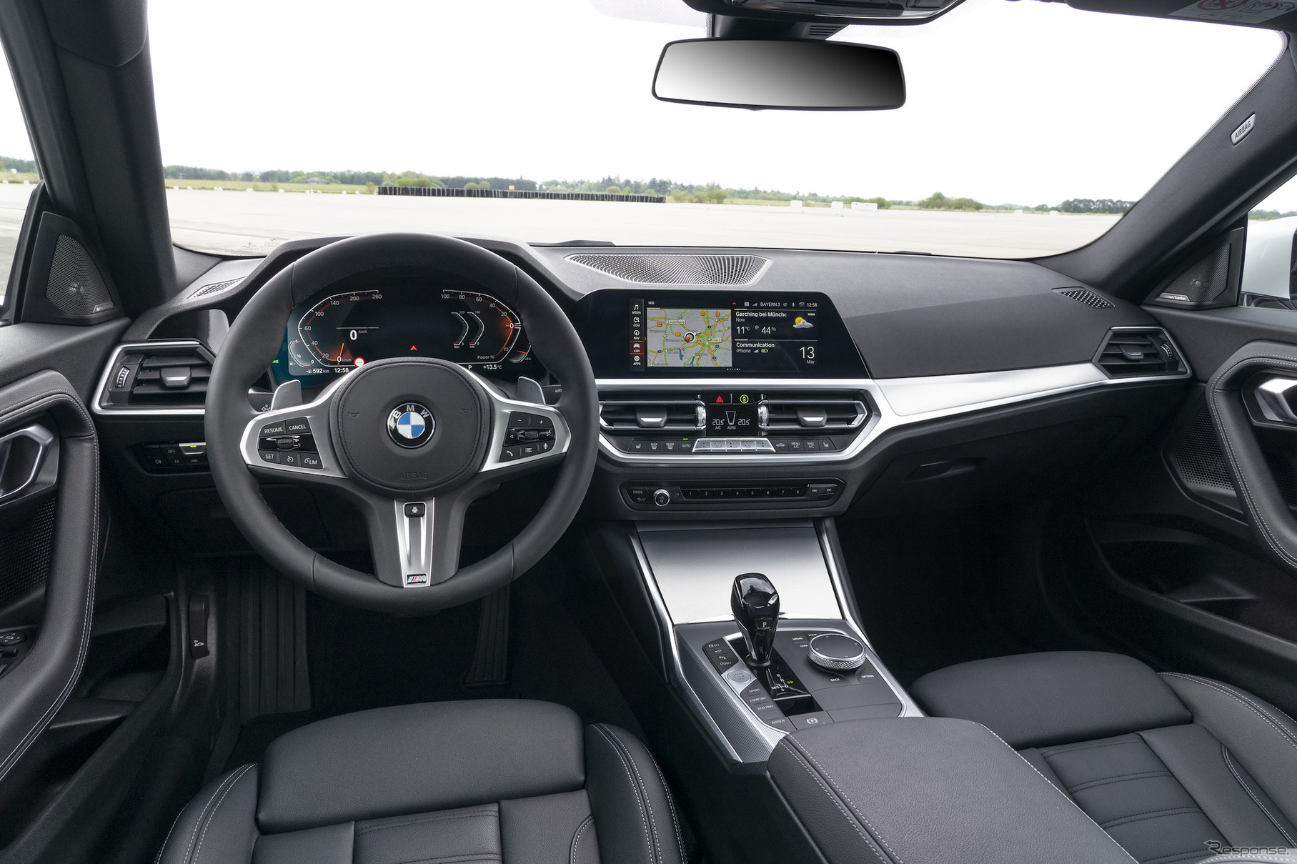 BMW 2シリーズクーペ：M240i xDrive