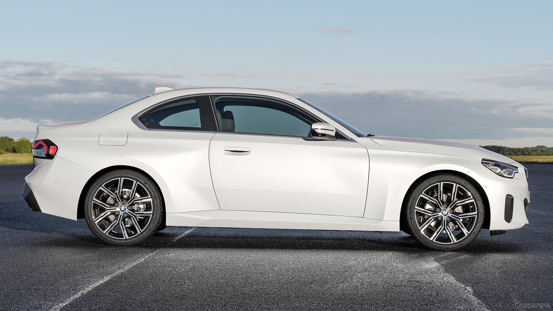 BMW 2シリーズクーペ：220i