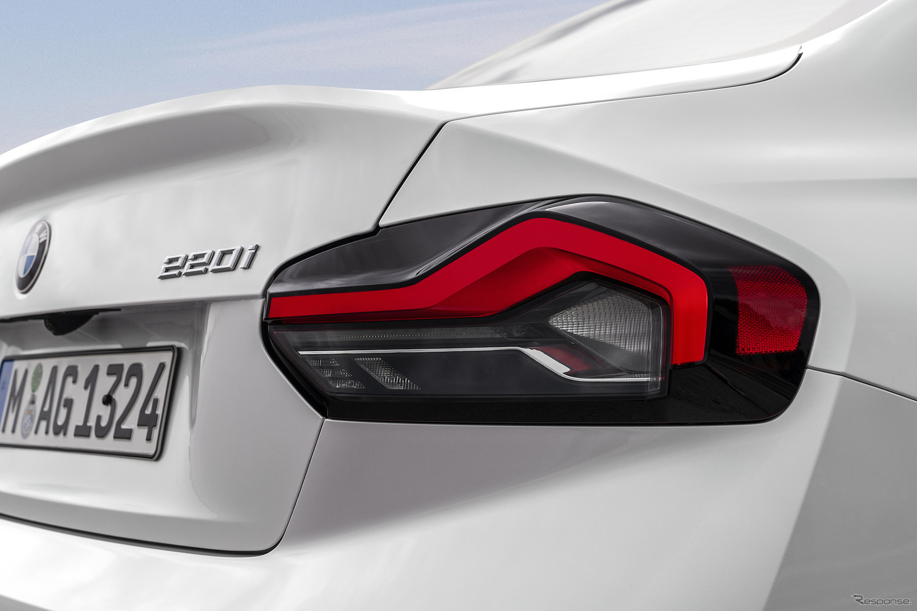 BMW 2シリーズクーペ：220i