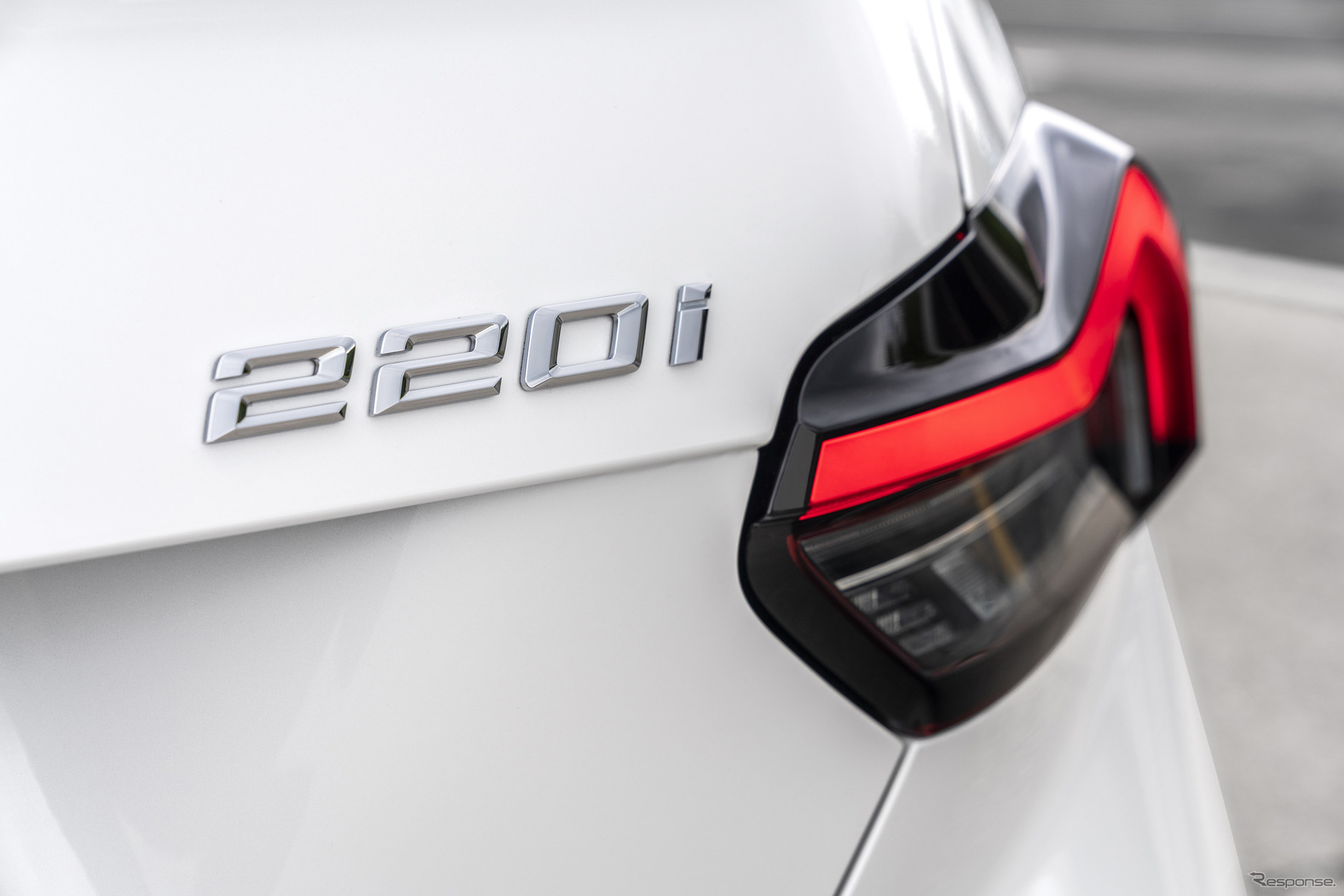 BMW 2シリーズクーペ：220i