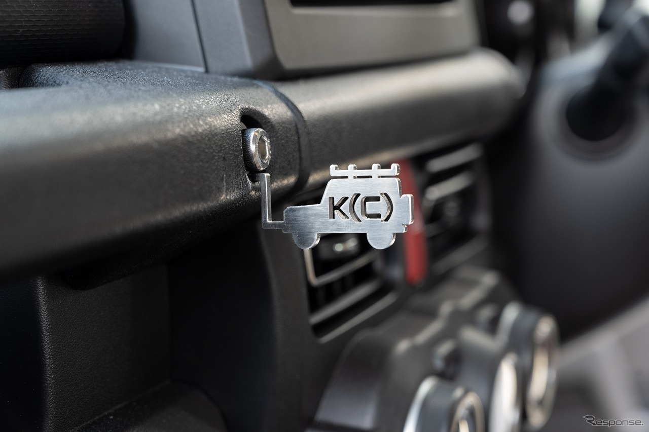 ブランドロゴでもあるジムニーデザイン