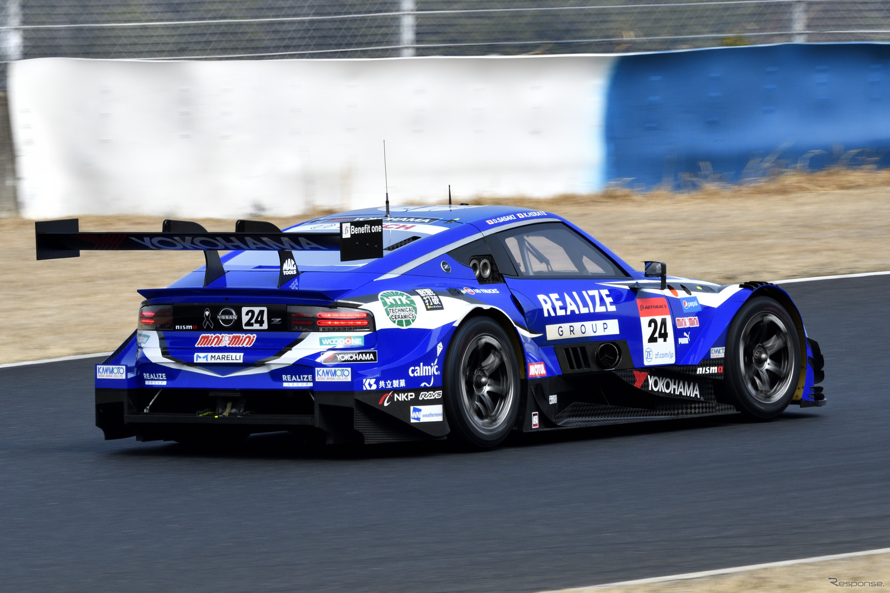 #24　リアライズコーポレーション ADVAN Z