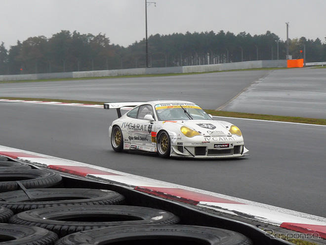 【SUPER GT 第9戦】写真蔵…GT300、順位決定