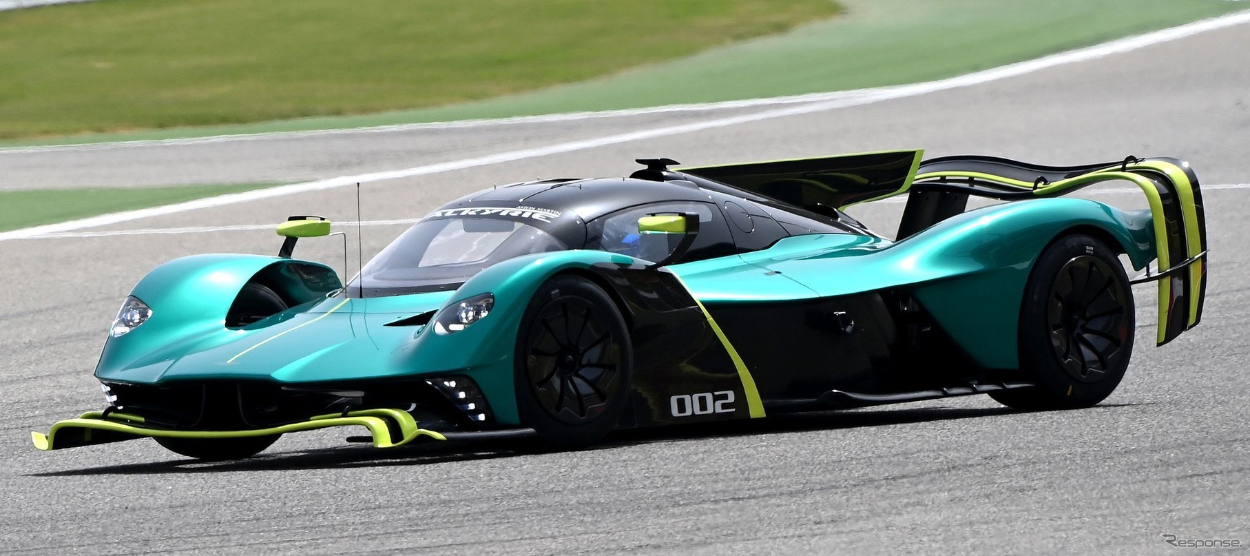 アストンマーティン・ヴァルキリー AMR プロ