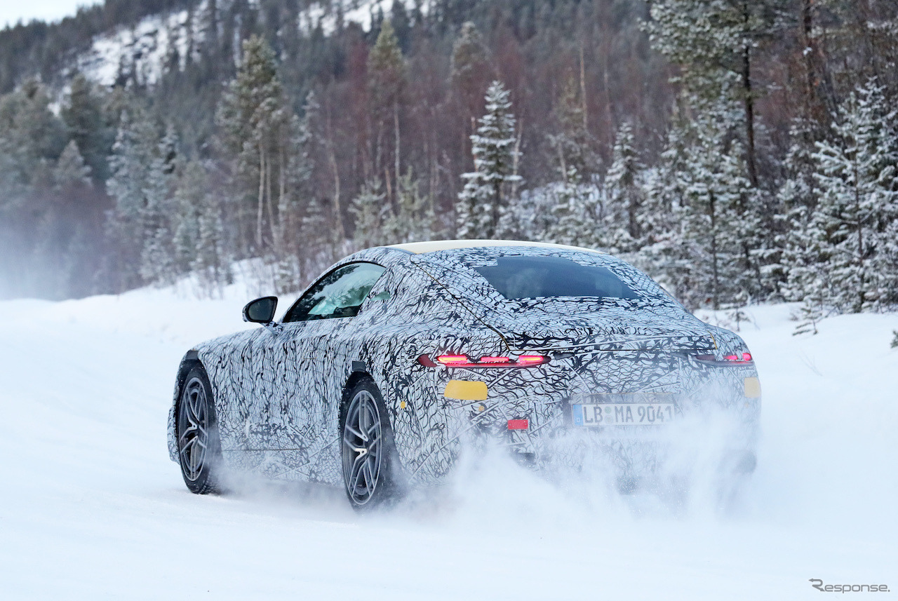 メルセデス AMG GT 次期型プロトタイプ　（スクープ写真）