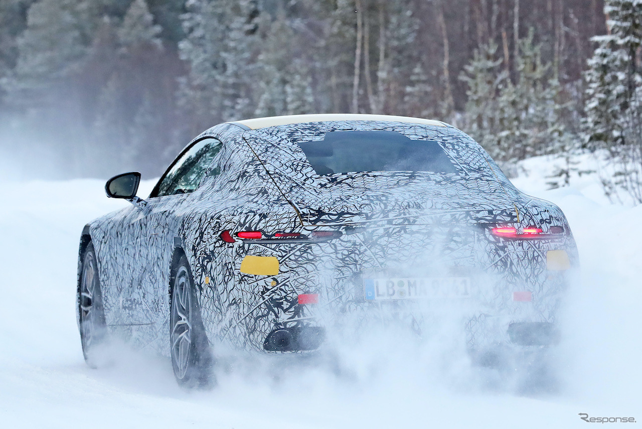 メルセデス AMG GT 次期型プロトタイプ　（スクープ写真）