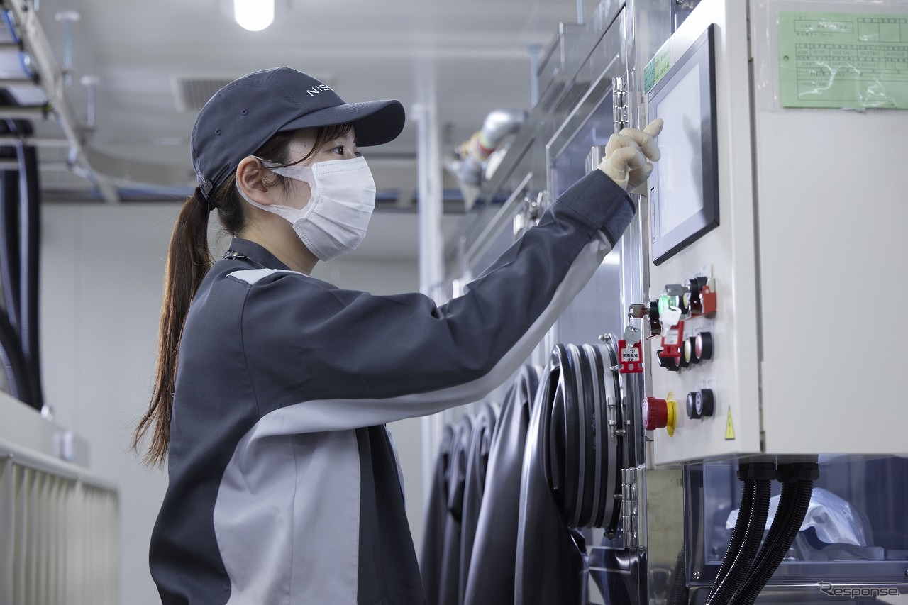 全固体電池の積層ラミネートセルを試作生産する設備