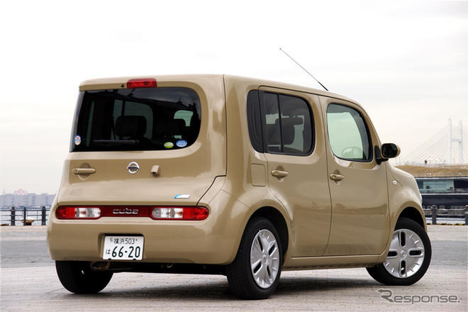 【日産 キューブ 新型】フットワークもピースフル
