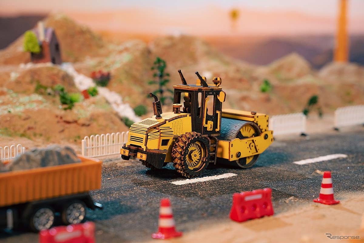 はたらく車3Dウッドパズル ロードローラー