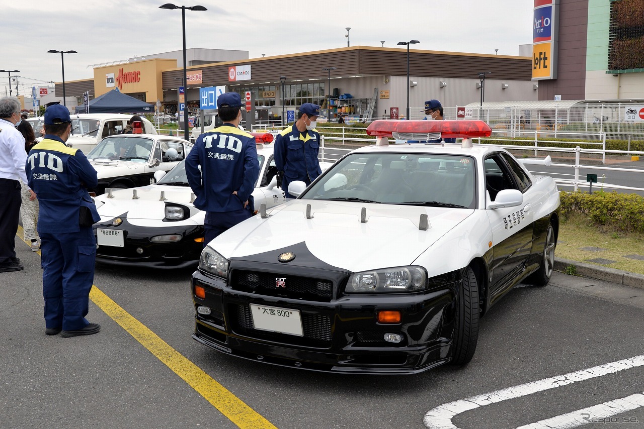 アリオ上尾 昭和平成なつかしオールドカー展示会