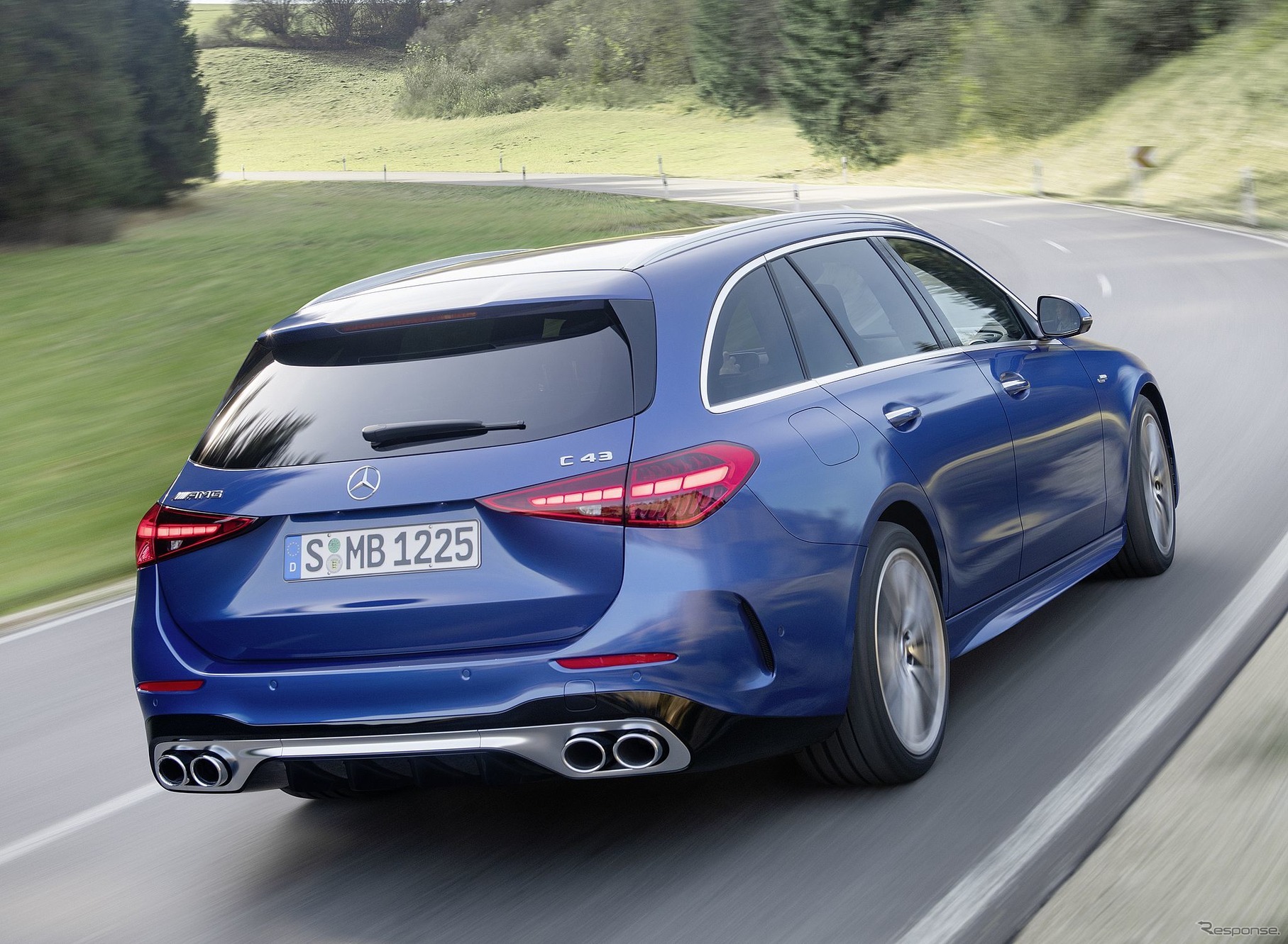 メルセデスAMG C43 4MATIC ステーションワゴン 新型