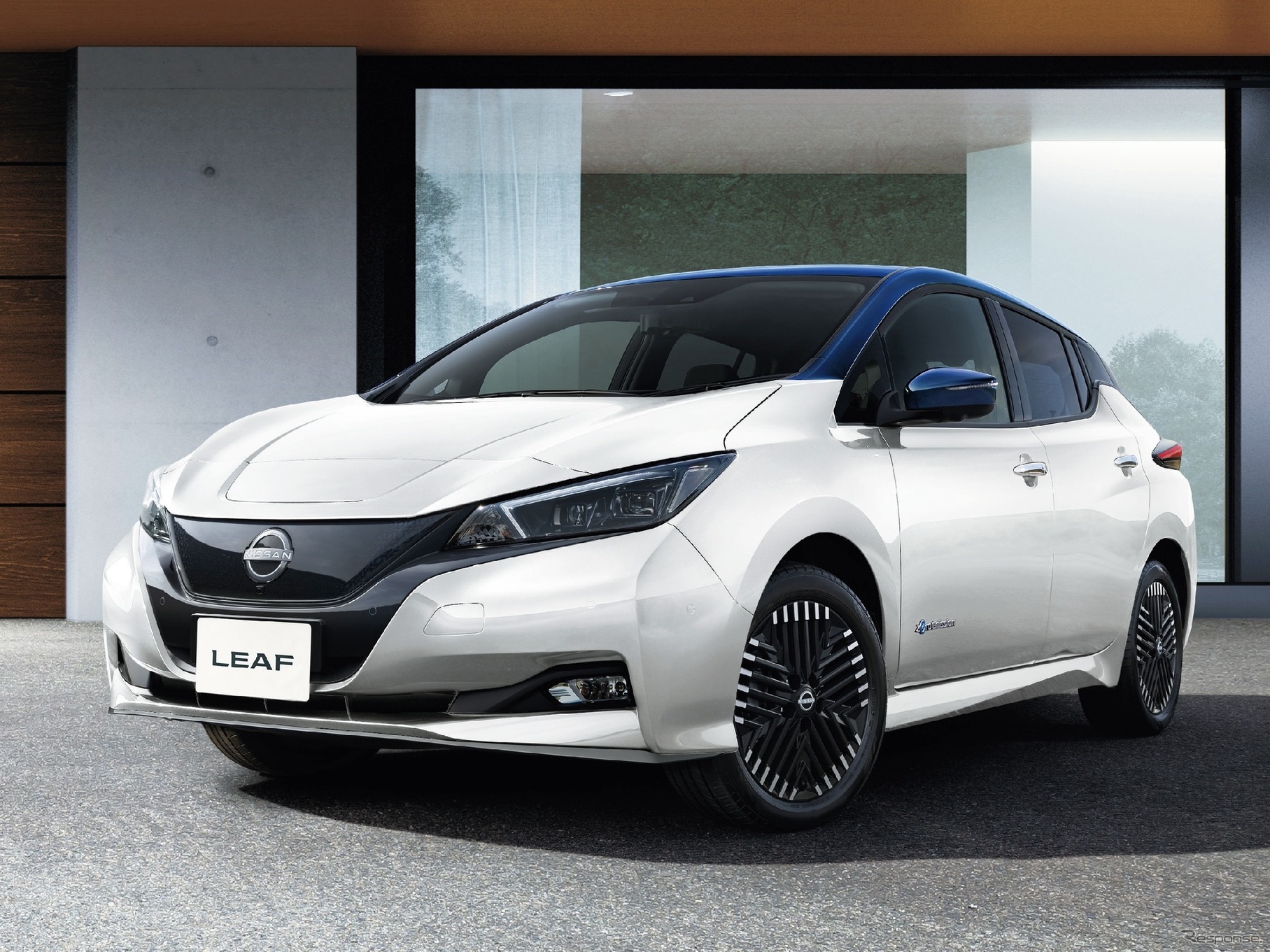 日産リーフ