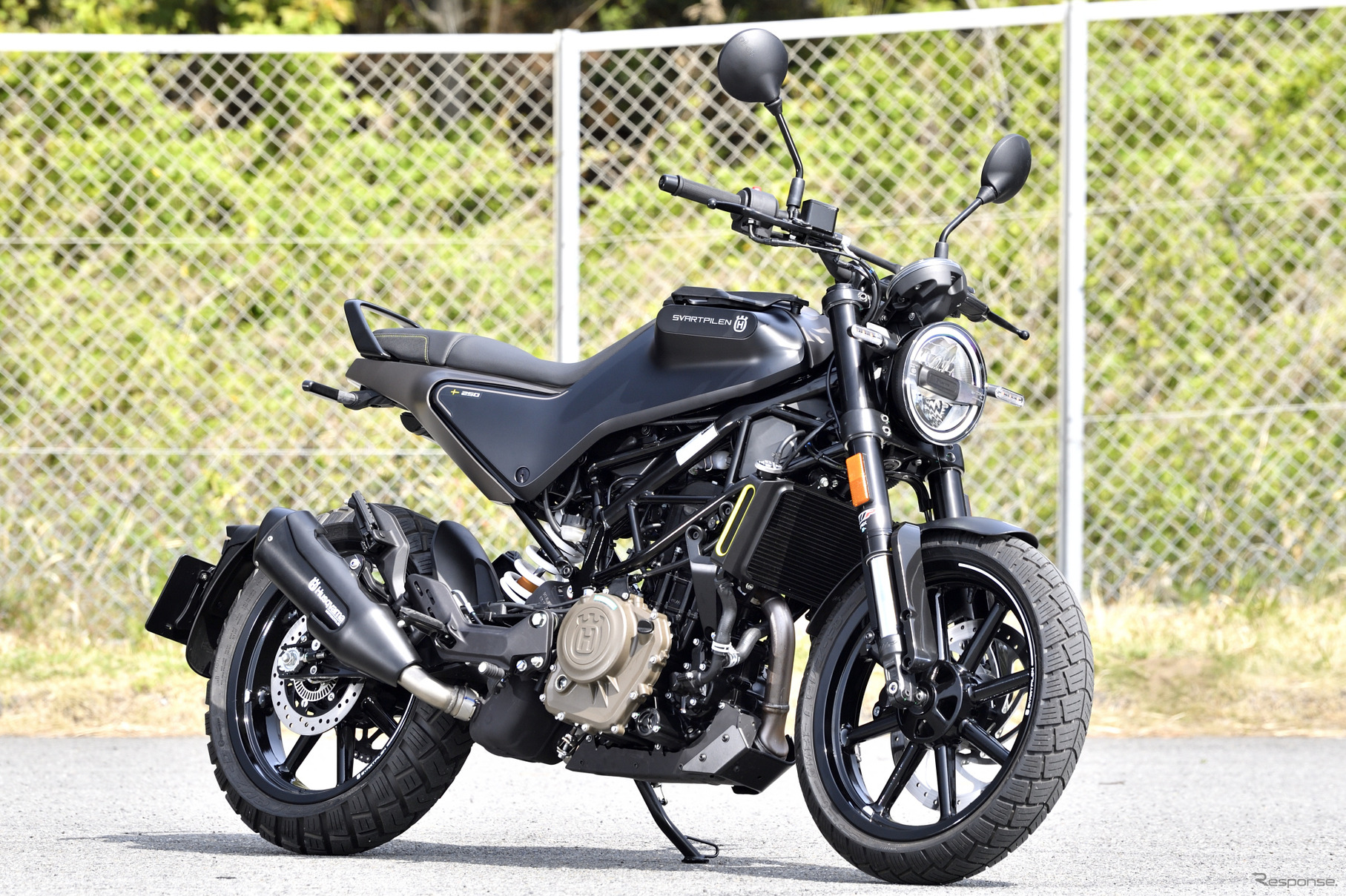ハスクバーナ スヴァルトピレン250