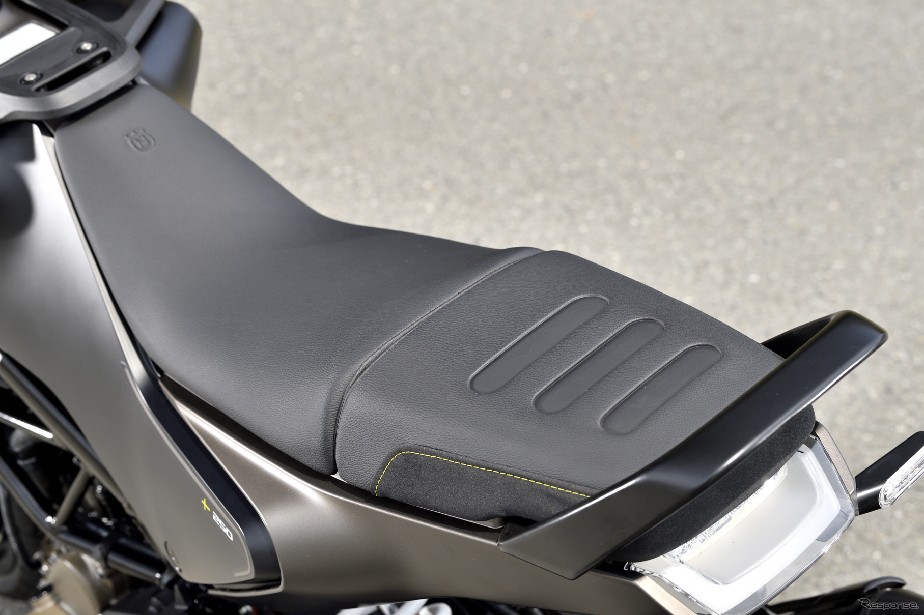 ハスクバーナ スヴァルトピレン250