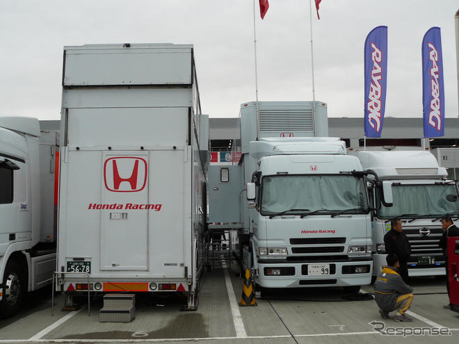 【SUPER GT】はたらくじどうしゃ写真蔵…トランポたち