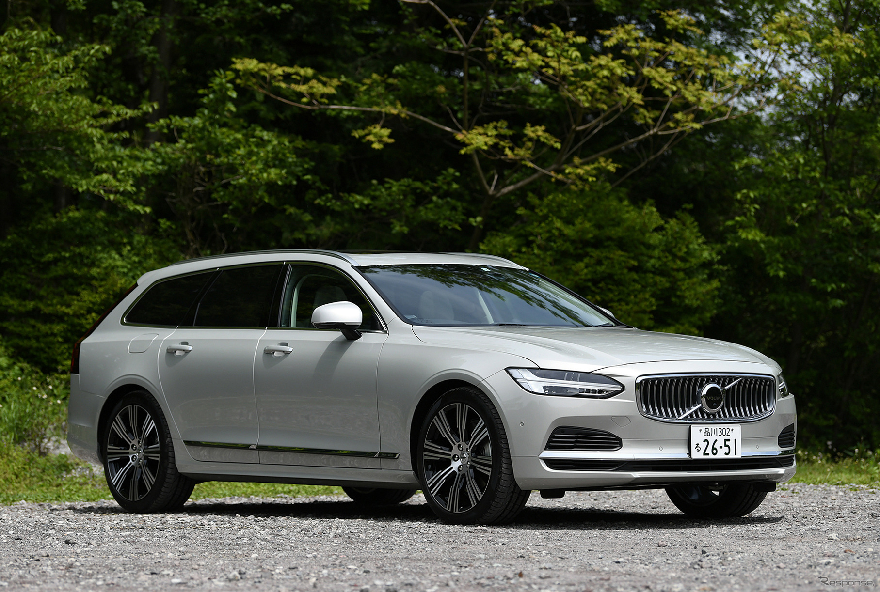 ボルボ V90 T8 AWD インスクリプション