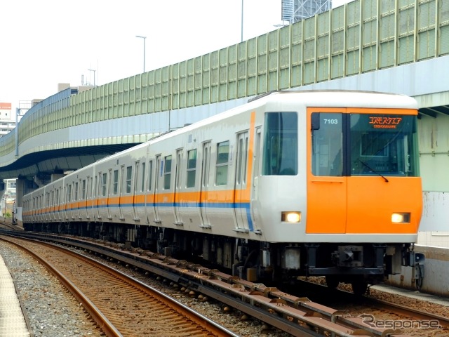 大阪メトロ中央線直通に対応するため、第三軌条による集電を行なっている近鉄けいはんな線。