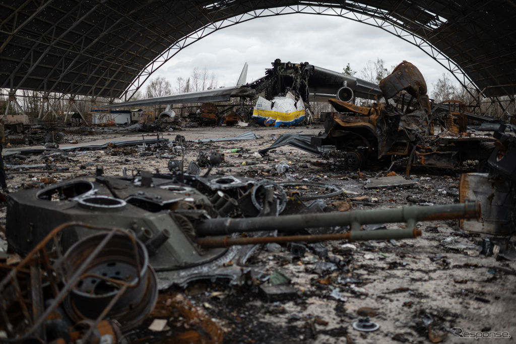 ウクライナでロシア軍に破壊された世界最大の飛行機An-225ムリーヤ（4月8日）