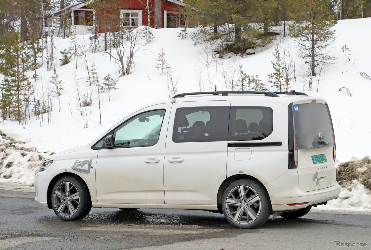 VW キャディ PHEV プロトタイプ（スクープ写真）