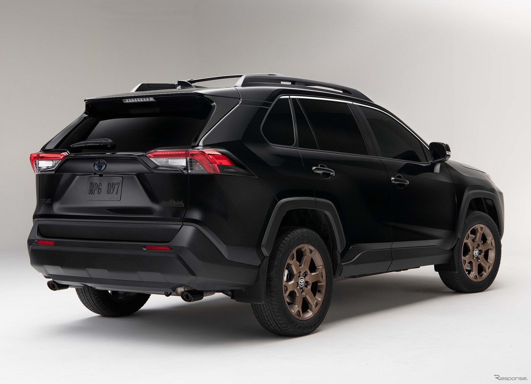 トヨタ RAV4 ハイブリッド の「ウッドランド・エディション」（米国仕様）