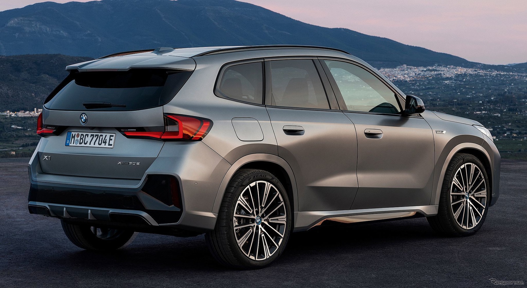 BMW X1 新型のPHV「xDrive30e」