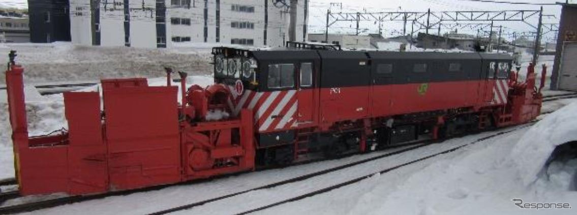 モロの増備や増強も改善策に盛り込まれた。写真は高い大型除雪機械のENR-1000で、2024年度に札幌圏に導入される予定。600PSの現行モロより400PSパワーアップしている。