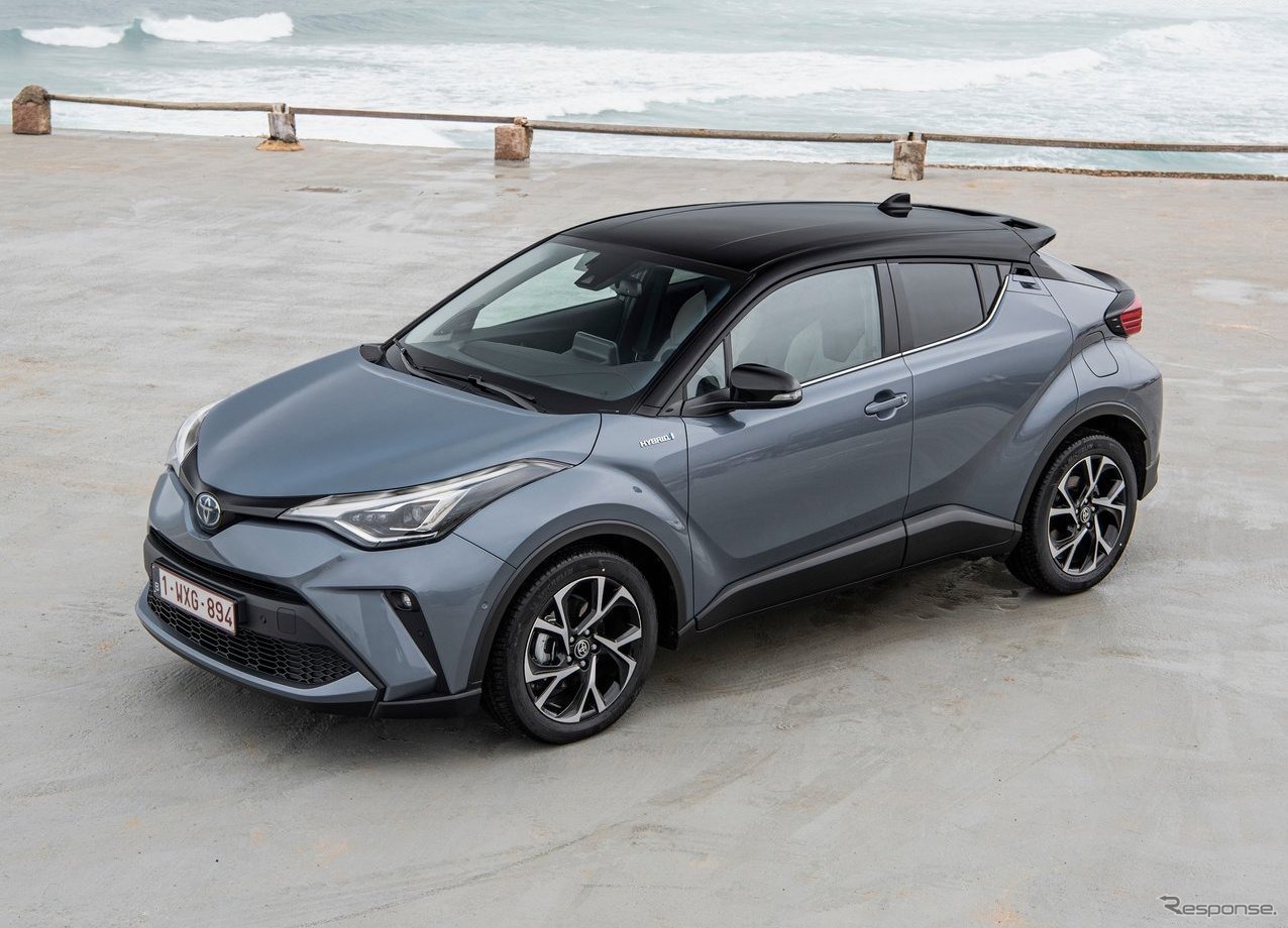 トヨタ C-HR 現行モデル