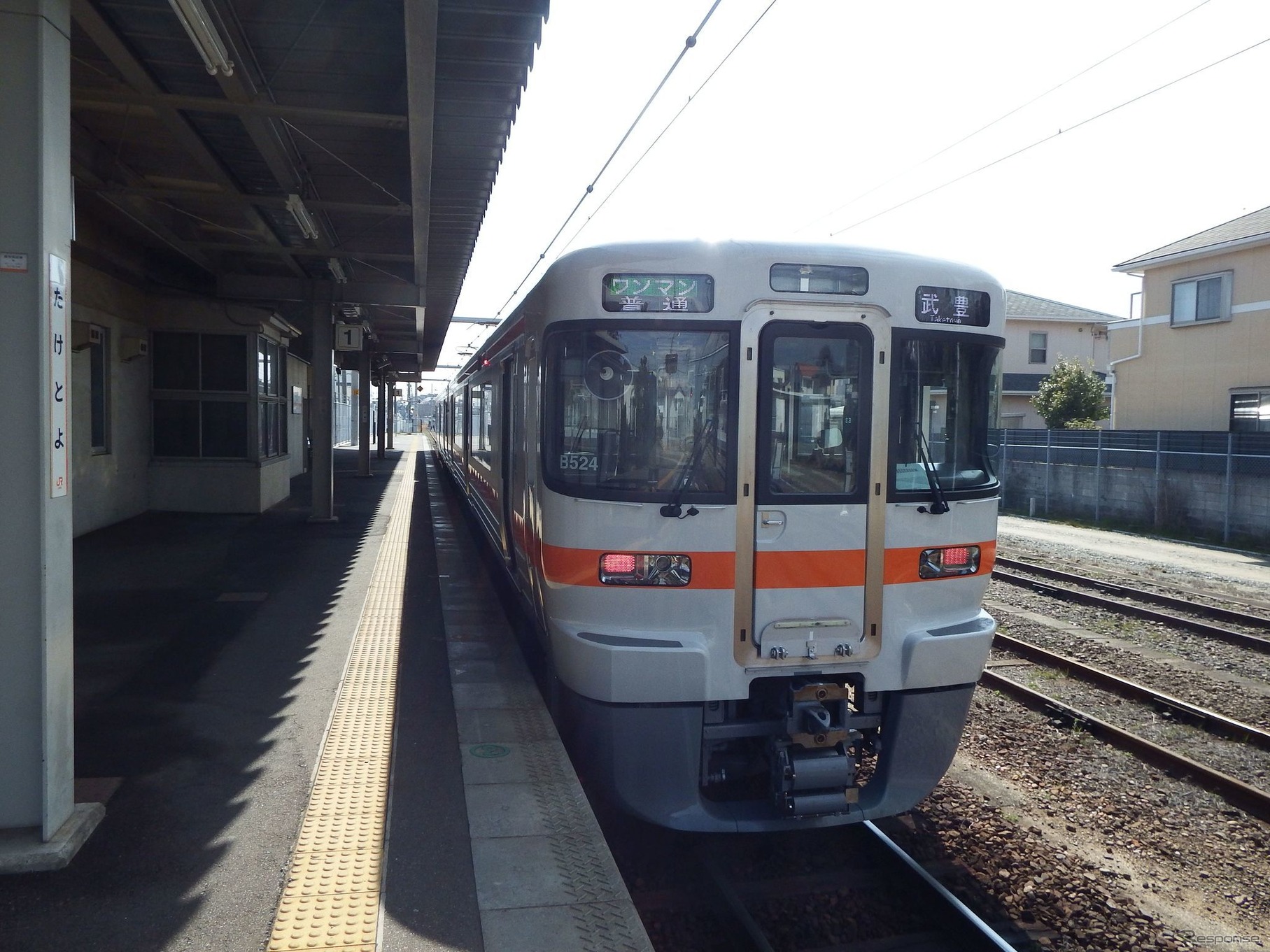 武豊線の313系電車。同線は2015年3月に全線電化された。