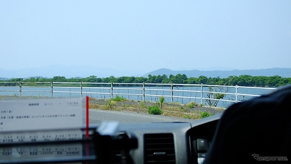 美保関コミュニティバスからみえた中海。このあたりは「うなぎ」もうまい