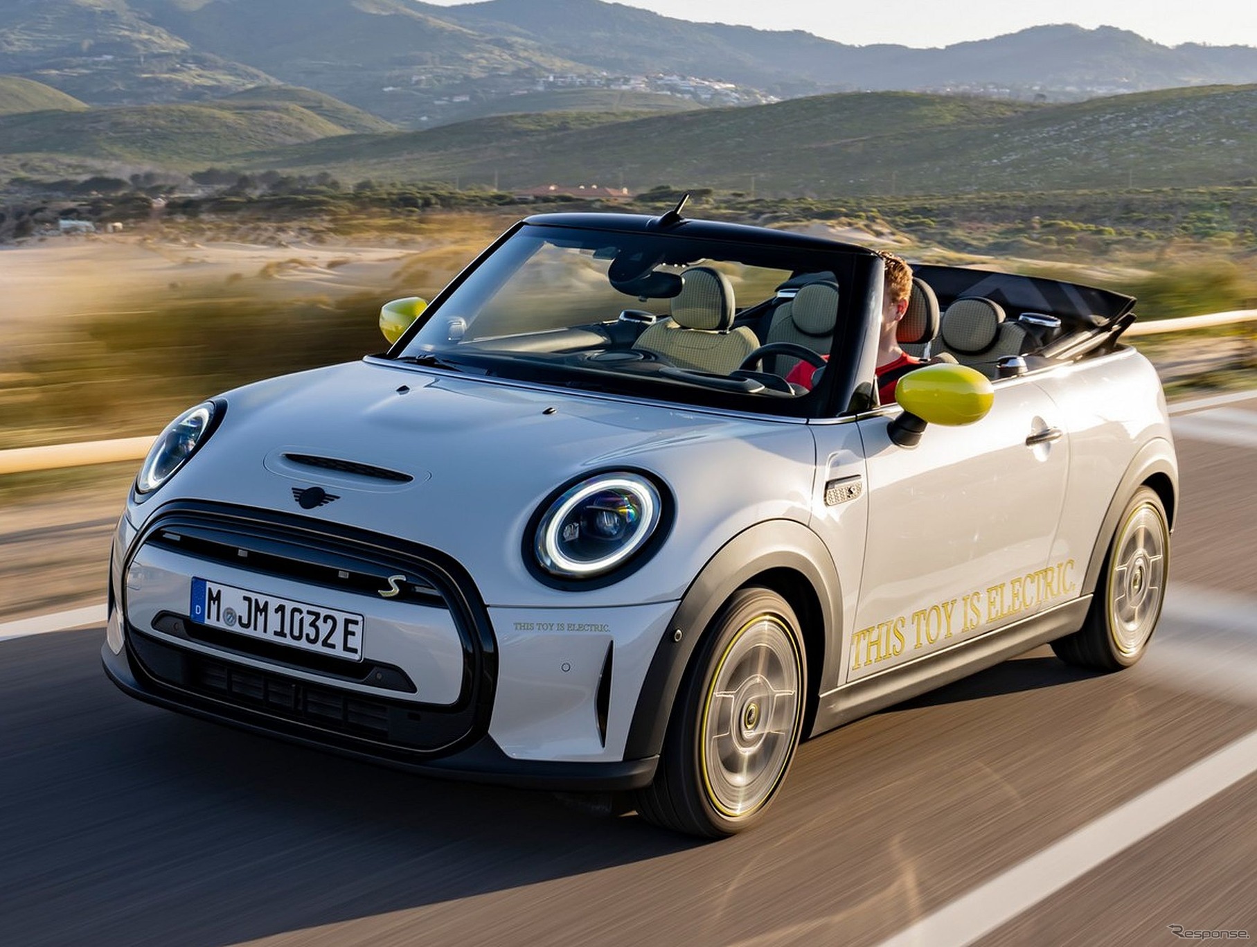 MINI クーパー SE コンバーチブル