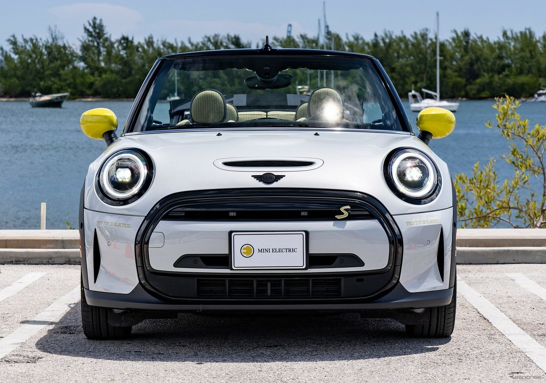 MINI クーパー SE コンバーチブル