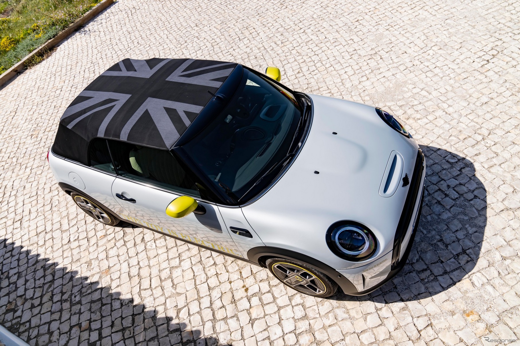 MINI クーパー SE コンバーチブル