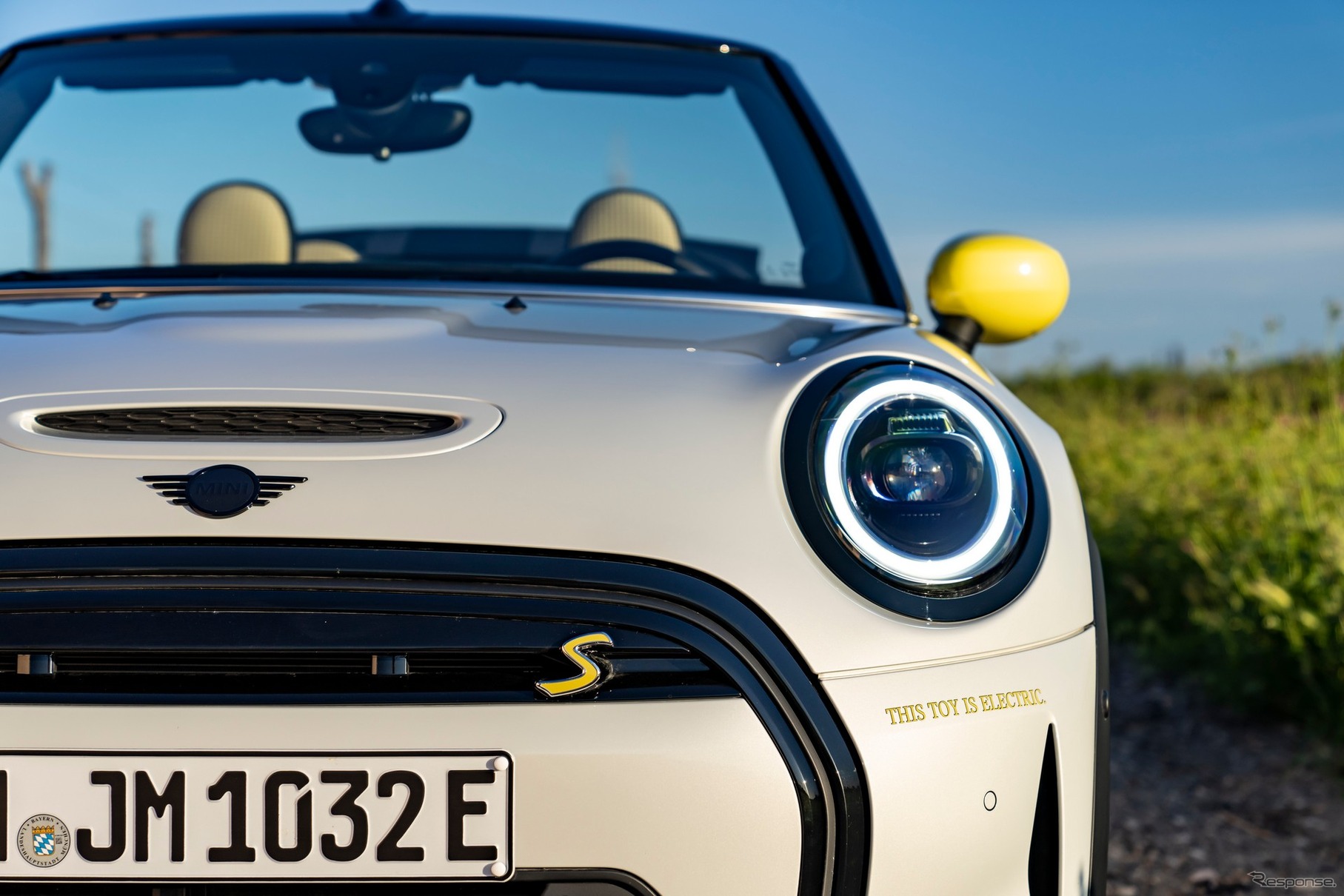 MINI クーパー SE コンバーチブル