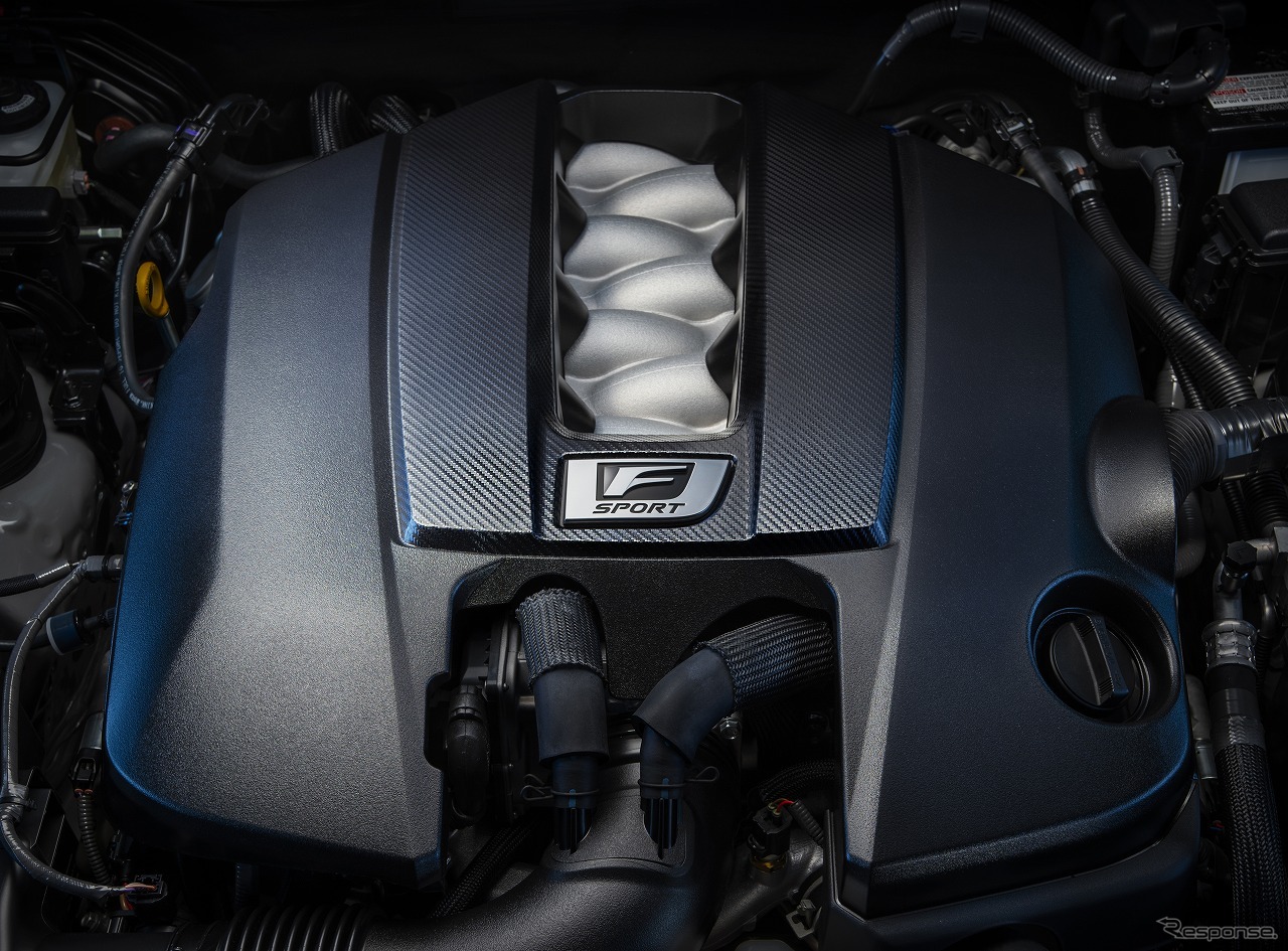 V型8気筒5.0Lエンジン