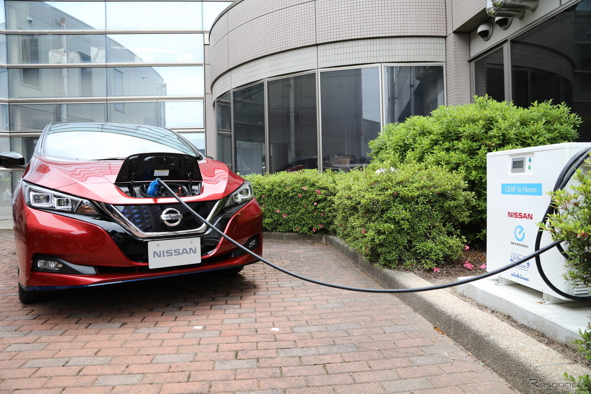 日産リーフ
